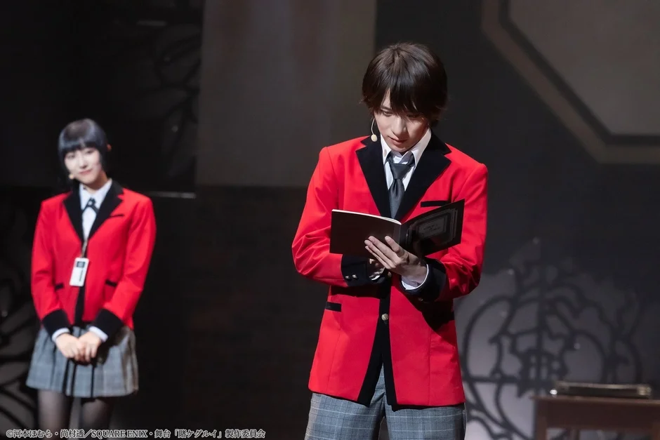 舞台上のキャスト